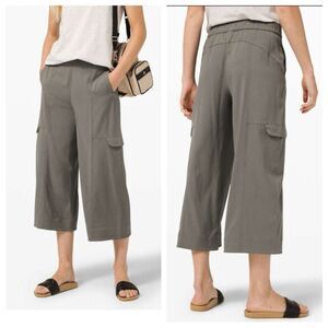 Lululemon Metropolis Maven High Rise wide leg Crop pant In gray sage size 4